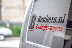 Logo Bankers op bedrijfswagen